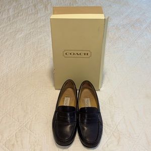 Vintage Coach black leather loafers